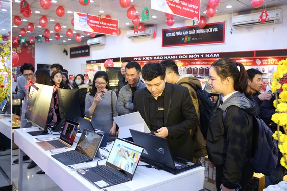FPT Shop chiếm hơn 30% thị phần laptop trong Quý I/2021