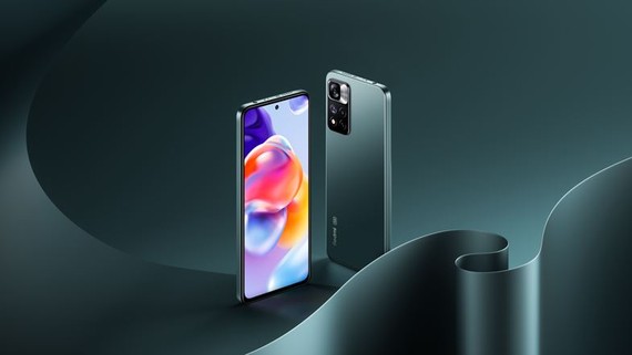 Redmi Note 11 Pro+ 5G có thiết kế cụm camera chính 108MP, được bổ sung bởi camera siêu rộng 8MP và camera telemacro 2MP