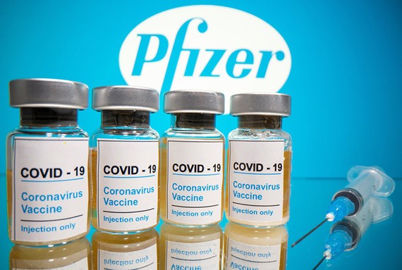又一批輝瑞疫苗運抵越南