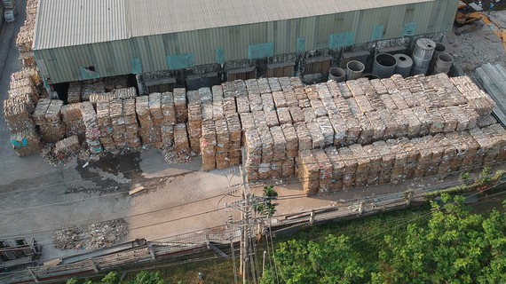 Raw material warehouse of a paper enterprise in Ho Chi Minh City. (Photo: SGGP)