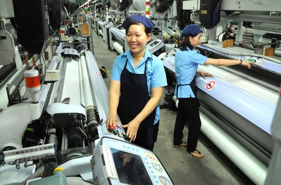 Textile is among the products that still have export potential to the ASEAN market. (Photo: SGGP)
