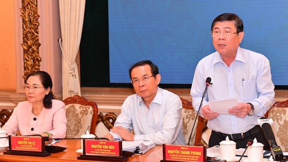 Chairman of the People's Committee of Ho Chi Minh City, Mr. Nguyen Thanh Phong, speaks at the conference. (Photo: SGGP)