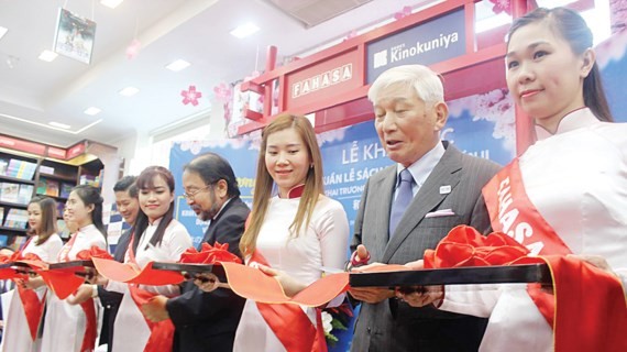 At the opening ceremony of the exhibition (Photo: Sggp)