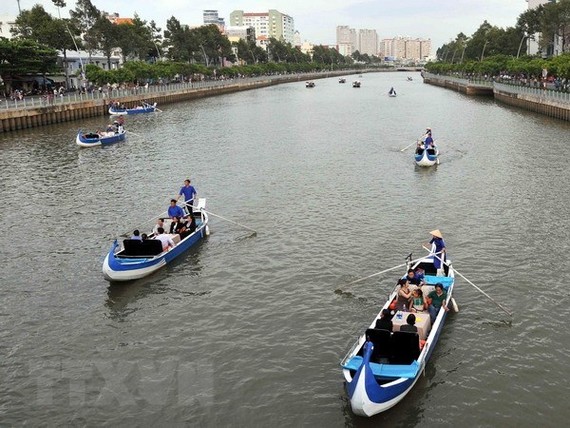 Tourist boats on Nhieu Loc-Thi Nghe canal in HCM City (Photo: VNA)