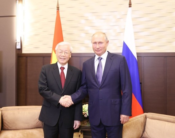 General Secretary of the Communist Party of Vietnam Central Committee Nguyen Phu Trong (L) and Russian President Vladimir Putin (Photo: VNA)
