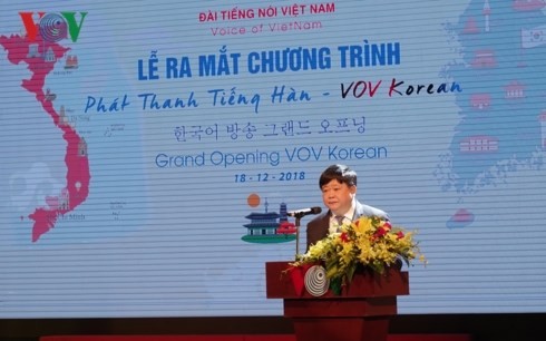 Director General of the VOV Nguyen The Ky speaks at the launching ceremony (Photo VOV)