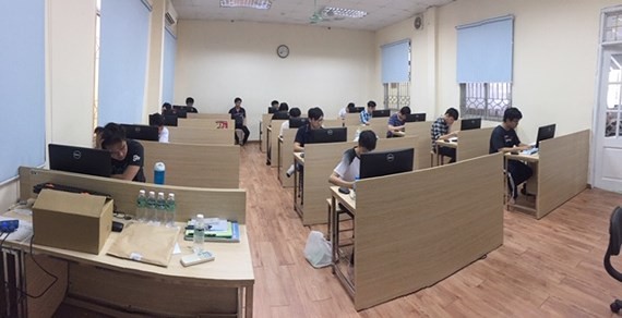 Vietnamese students participated in the APIO 2019 which was held online on May 19.