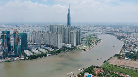 A section of Sai Gon River in District 2 and Binh Thanh District (Photo: SGGP)