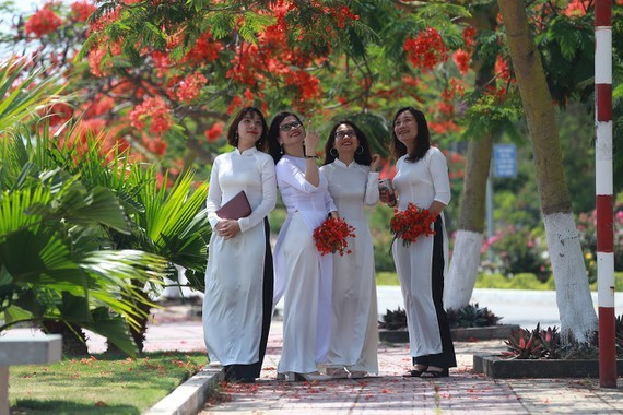 Ao Dai seeks recognition as a national intangible cultural heritage