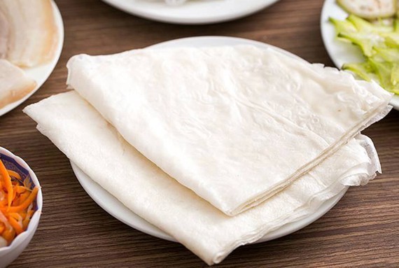 Trang Bang dew-soaked rice paper