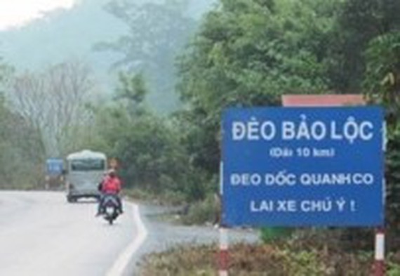 PM gives green light to Tan Phu - Bao Loc expressway construction project