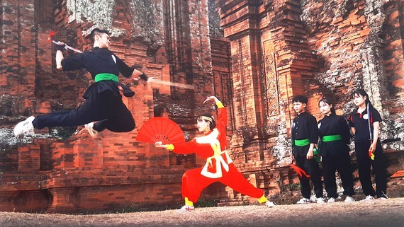 A performance of Binh Dinh traditional martial arts