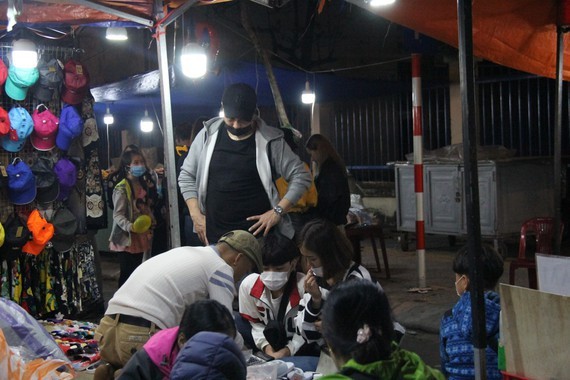 Son Tra night market in Da Nang City