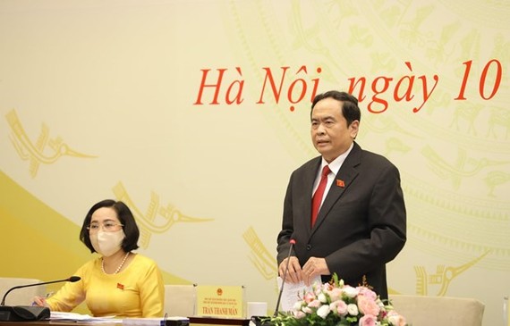 Standing Vice Chairman of the NA and Standing Vice Chairman of the NEC Tran Thanh Man speaks at the event (Photo: VNA)