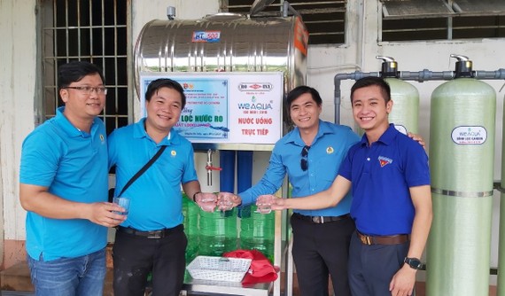 Khánh thành hệ thống lọc nước sạch tặng chiến sĩ tại tỉnh Bình Phước
