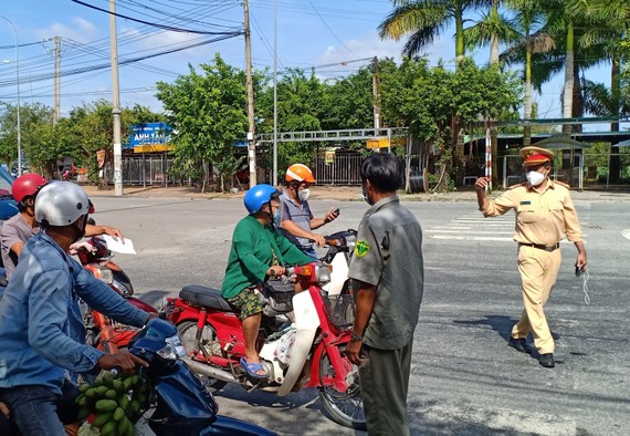 Bạc Liêu: Nhiều cán bộ là F0, yêu cầu hạn chế tối đa việc dự các đám tiệc Bạc Liêu yêu cầu cán bộ không được ra đường khi không cần thiết