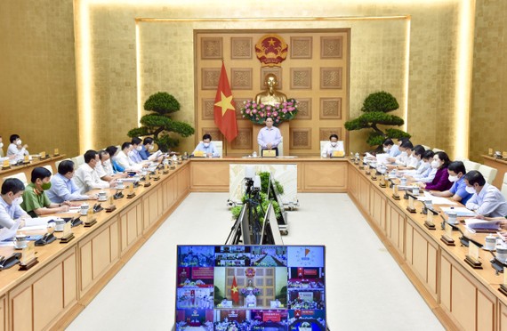 Còn hơn 50% nguồn vốn đầu tư công phải giải ngân trong 3 tháng cuối năm Hội nghị trực tuyến toàn quốc về công tác giải ngân vốn đầu tư công năm 2021. Ảnh: VIẾT CHUNG