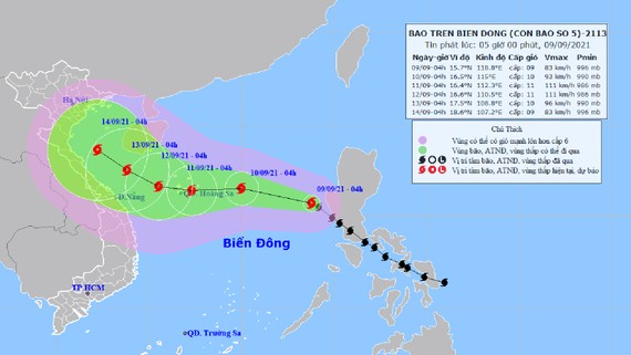 Tâm bão Conson cách quần đảo Hoàng Sa khoảng 780km về phía Đông Đông Nam Vị trí và đường đi của bão Conson. Ảnh: TTDBKTTVTƯ