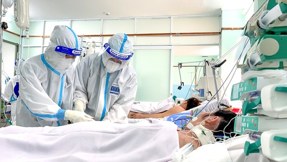 Sự sống từ những ngày “mưa bão“: Tầng 1- K1 Khu K1 Bệnh viện phụ sản Hùng Vương, là nơi điều trị các thai phụ mắc Covid-19. Ảnh: HOÀNG HÙNG