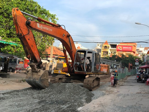 Tất bật chỉnh trang đô thị Công trình cải tạo cống thoát nước đường Lã Xuân Oai (TP Thủ Đức) hiện đang gấp rút thi công