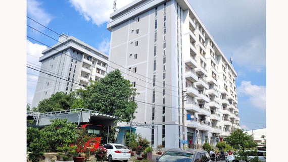 TPHCM tăng tốc phát triển nhà ở xã hội Khu lưu trú công nhân Khu chế xuất Linh Trung 2 (giai đoạn 1) đưa vào sử dụng gần 10 năm nay, góp phần mang lại cuộc sống ổn định cho người lao động. Ảnh: THU HƯỜNG
