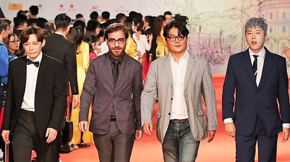 Liên hoan phim quốc tế Hà Nội 2022: Hứa hẹn nhiều bất ngờ Khách quốc tế trong một lần tham dự Liên hoan phim quốc tế Hà Nội