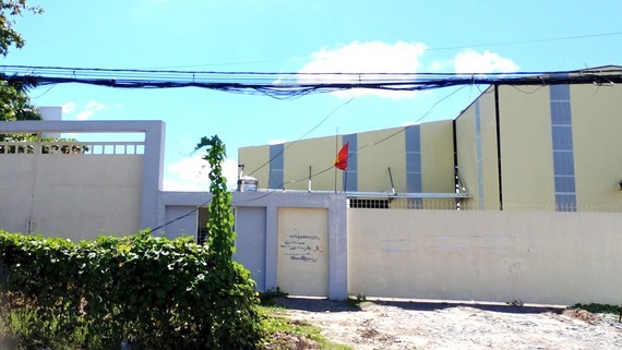 Một công trình xây dựng không phép ở huyện Hóc Môn. Ảnh: TRẦN YÊN 