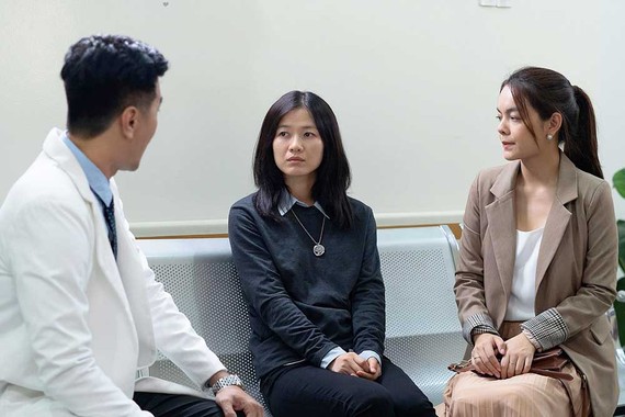 Dòng phim chữa lành: Có đi mới thành đường Người lắng nghe: Lời thì thầm đi sâu khai thác bất ổn tâm lý của con người