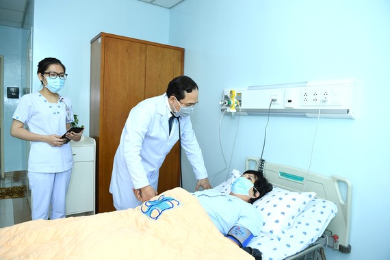 Điều chỉnh viện phí tính đúng, tính đủ: Bệnh viện mừng, bệnh nhân lo Mức giá giường cao nhất sẽ có đủ dịch vụ y tế 24/24, có người phục vụ