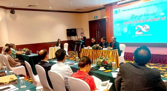 Trung tâm Bảo vệ Quyền tác giả Âm nhạc Việt Nam thu hơn 1.000 tỷ đồng phí tác quyền Trung tâm Bảo vệ Quyền tác giả Âm nhạc Việt Nam thu hơn 1.000 tỷ đồng phí tác quyền