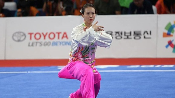 TRỰC TIẾP SEA GAMES 30: Tâm điểm bóng đá nam, chờ vàng ngày đầu của cử tạ, thể dục, wushu, xe đạp… ảnh 3