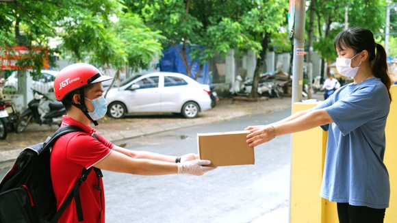 J&T Express thành lập quỹ hỗ trợ nhân viên gặp khó khăn do Covid-19 ảnh 1