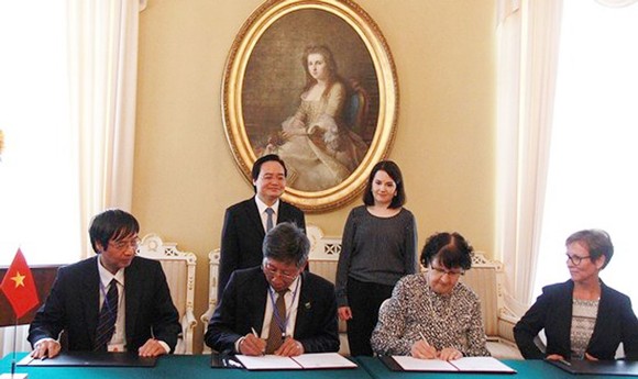 Việt Nam nghiên cứu nhập khẩu chương trình đào tạo bậc tiểu học, phổ thông, đại học của Phần Lan ảnh 1