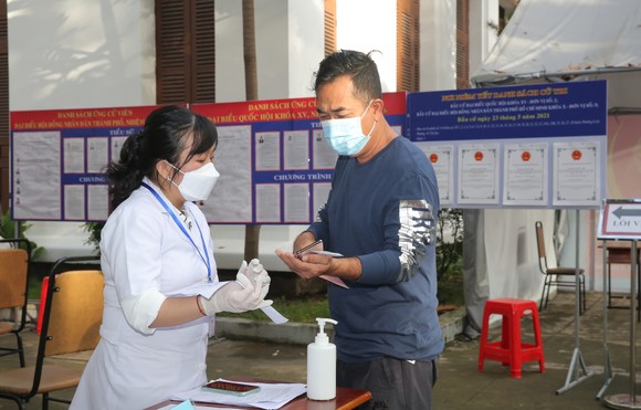 Hơn 69 triệu cử tri cả nước thực hiện quyền công dân ảnh 1