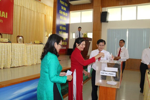 Ông Nguyễn Văn Hồng làm Chủ tịch UBND huyện Cần Giờ ảnh 2