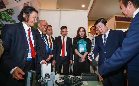 300 kiều bào họp mặt tại TPHCM mừng xuân Tân Sửu 2021 ảnh 1