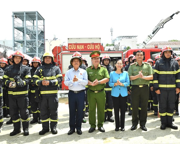 Đại tướng Đỗ Bá Tỵ: Cử tri cần tự giác đi bầu cử, tránh bầu hộ, bầu thay ảnh 7