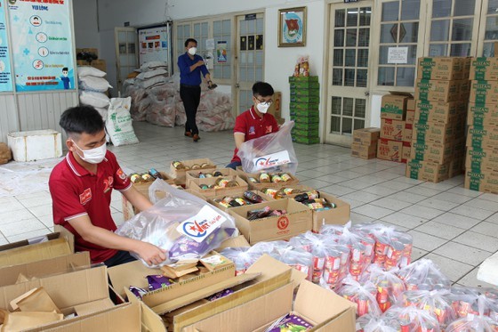 TPHCM xây dựng mỗi phường, xã, thị trấn là một pháo đài phòng chống dịch Covid-19 ảnh 1
