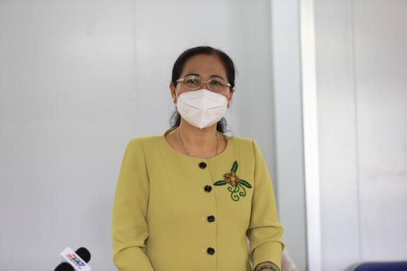 Chủ tịch HĐND TPHCM Nguyễn Thị Lệ: Không bao giờ quên những đóng góp to lớn của các y bác sĩ ảnh 8