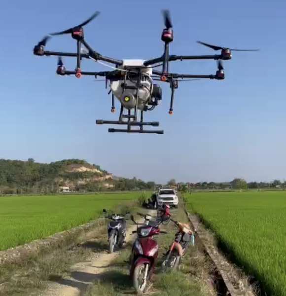 Đồng Nai: Đưa máy bay không người lái vào sản xuất lúa chất lượng cao ảnh 2