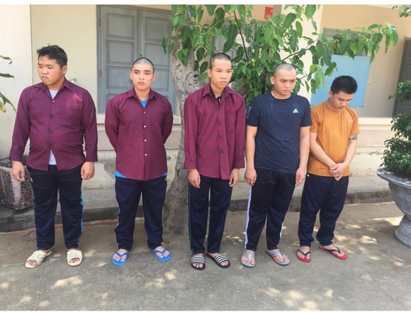 Triệt phá băng nhóm giả danh công an để cướp tài sản ảnh 1