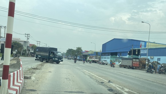 Đồng Nai: Nhiều người dân phải quay về vì không có giấy xét nghiệm âm tính với SARS-CoV-2 ảnh 2