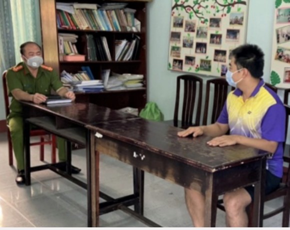 Đồng Nai: Bắt giam 8 đối tượng làm thẻ luồng xanh sai quy trình ảnh 1