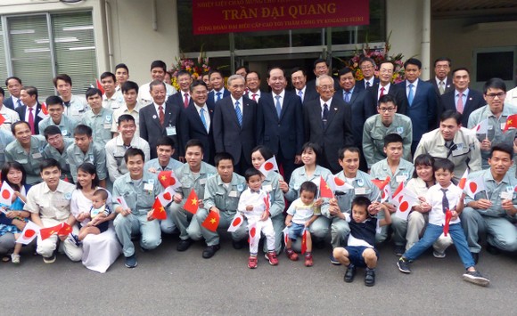 Chủ tịch nước Trần Đại Quang gặp gỡ các kỹ sư Việt Nam làm việc ở Gunma, Nhật Bản ảnh 2