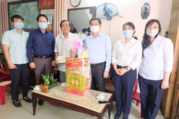 Lãnh đạo TPHCM chúc tết lực lượng vũ trang ảnh 4