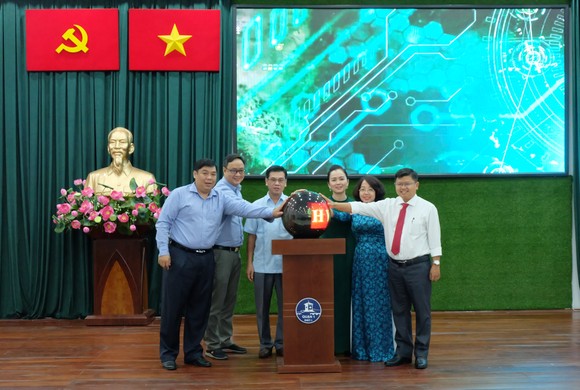 Quận 1 ra mắt 'Dịch vụ định danh công dân điện tử' ảnh 1