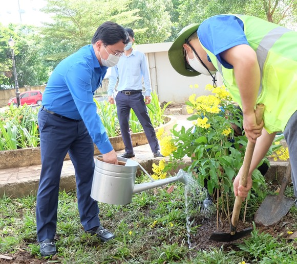 Phòng học di động với nhiều tiện ích phục vụ học sinh và người dân TPHCM ảnh 6