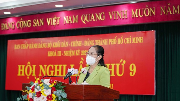 Đảng ủy Khối Dân – Chính – Đảng cần tăng tốc hoàn thành nhiệm vụ trong giai đoạn 'bình thường mới' của thành phố ảnh 3