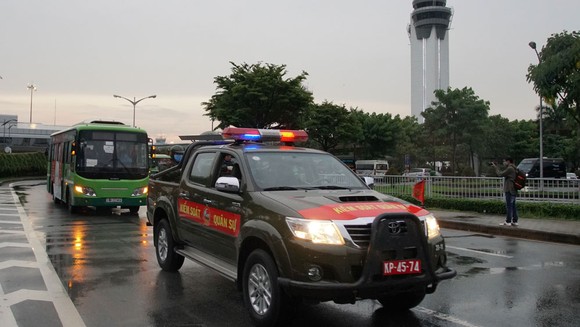 300 người 'mắc kẹt' ở Đà Nẵng đã trở về TPHCM ảnh 13