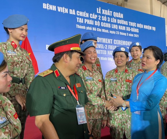 Bệnh viện dã chiến cấp 2 số 3 lên đường làm nhiệm vụ tại Bentiu, Nam Sudan ảnh 3